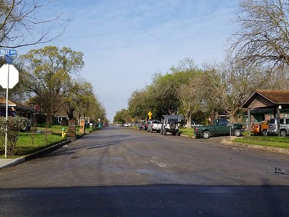 4th image of 443 E Mally Blvd