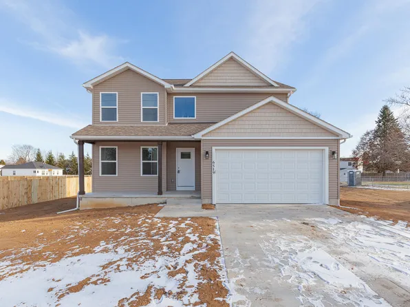 2002 Green Acres Dr, Adrian, MI 49221