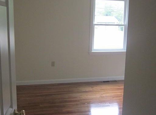 4th image of 1244 Plymouth St