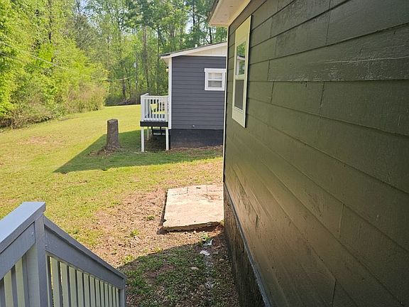 5th image of 163 Kathryn Rd