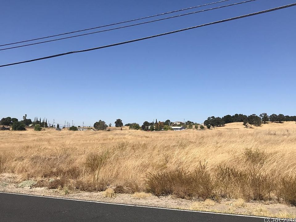 2nd image of 3225 Village Dr