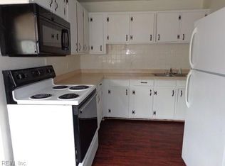 9611 1st Bay St APT 2, Norfolk, VA 23518
