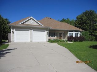 225 Park St, Adell, WI 53001