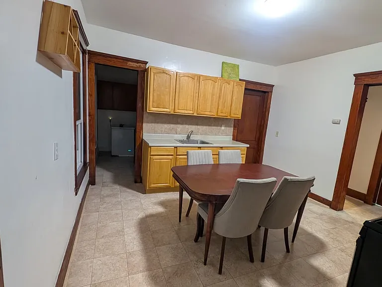 122 Foster St — Photo 13
