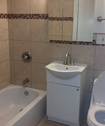 4th image of 7944 S Marshfield Ave