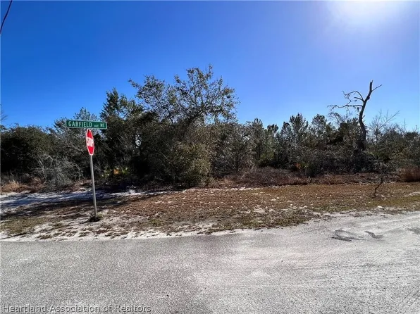 103 Fillmore Ave, Lake Placid, FL 33852