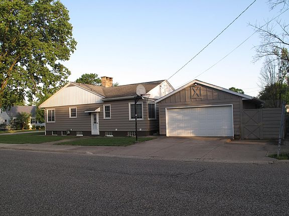Detached Garage 