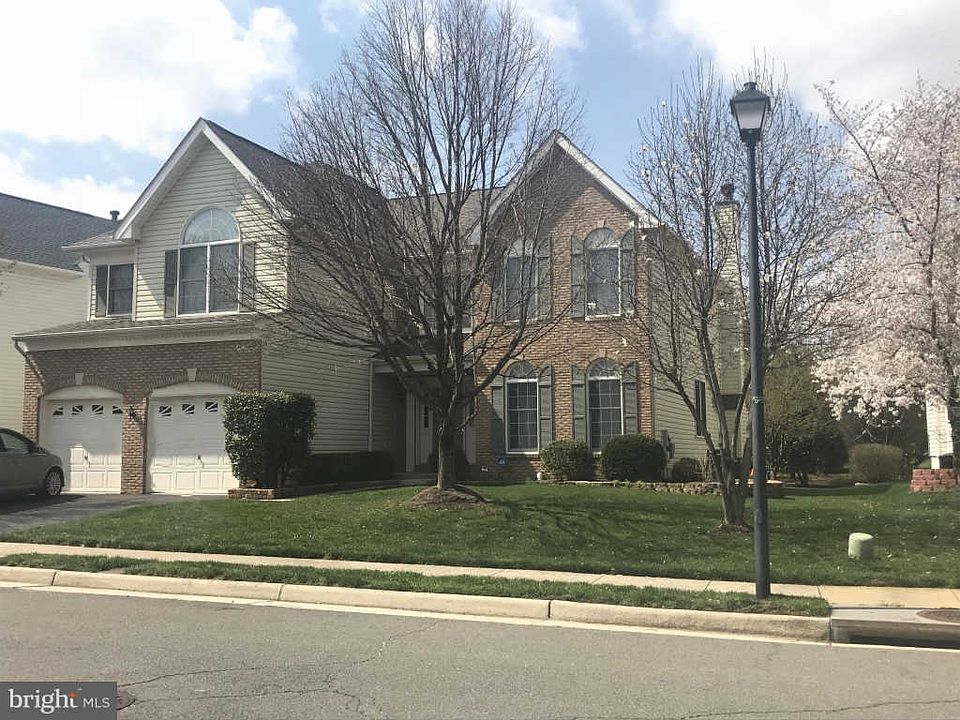 2nd image of 13334 Horsepen Woods Ln
