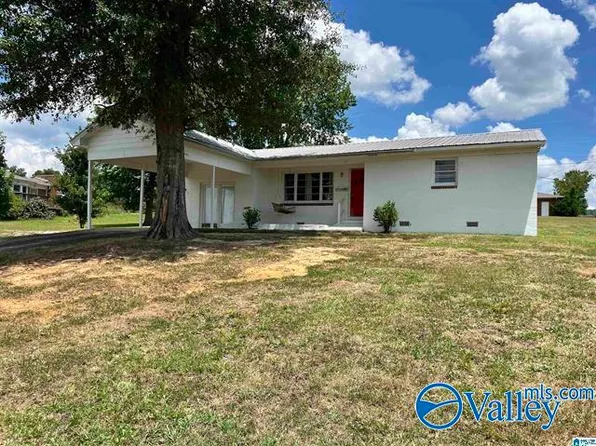 302 Burke Ave NW, Jacksonville, AL 36265
