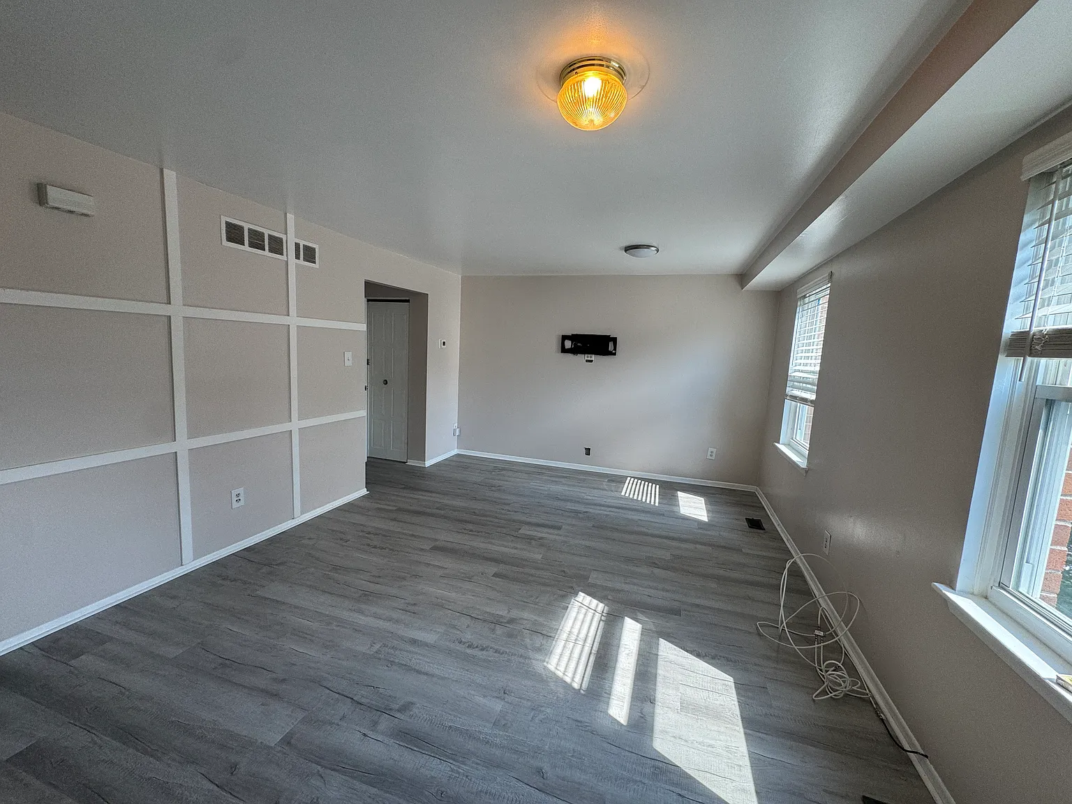 2 bed, 750 sqft, $1,595 — Photo 3