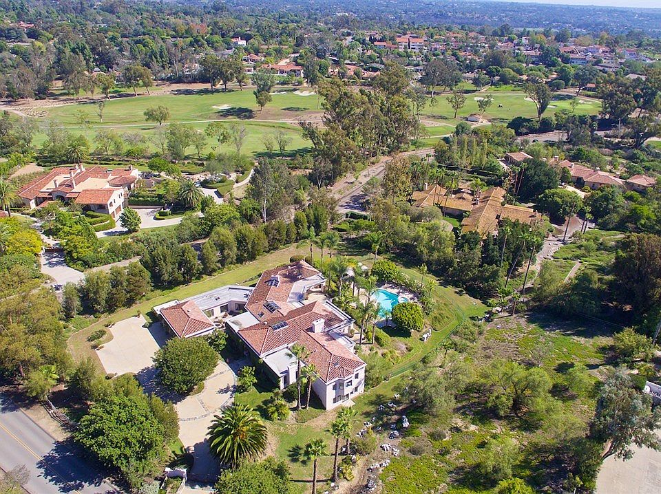 Prime Village Location walkable to RSF Country Club, Schools and The Village.