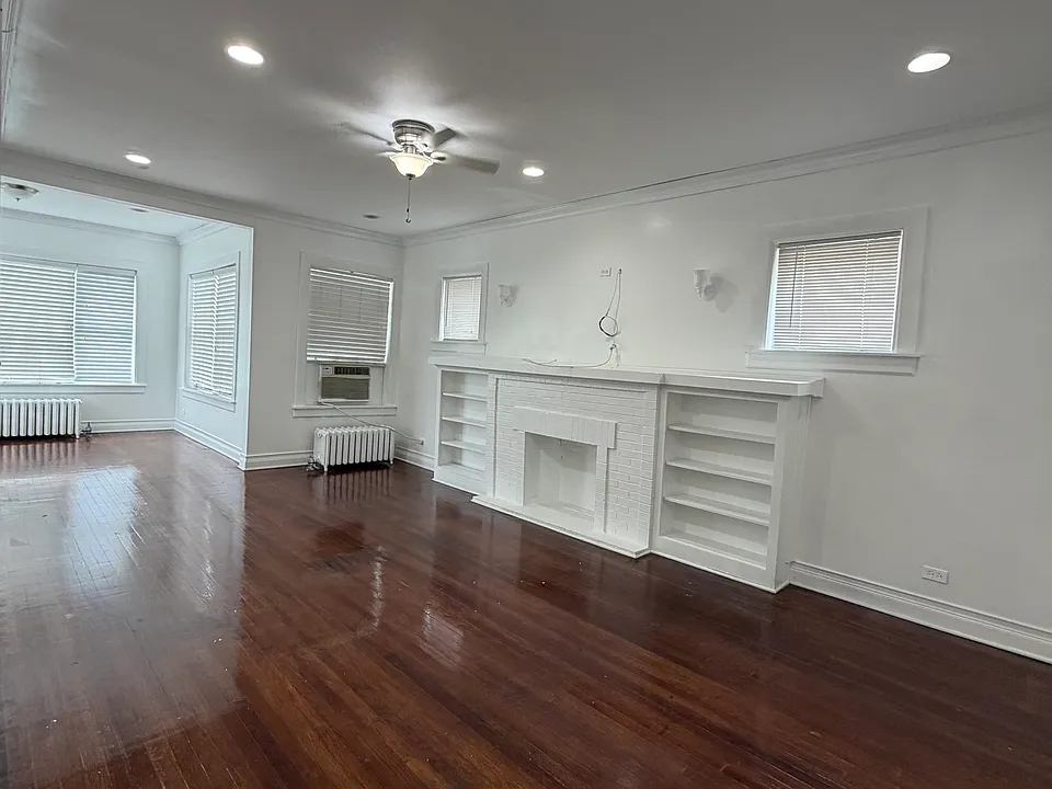 1325 S Independence Blvd #3