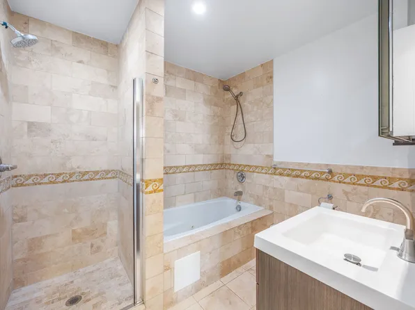 175 12th Street image 17 of 19