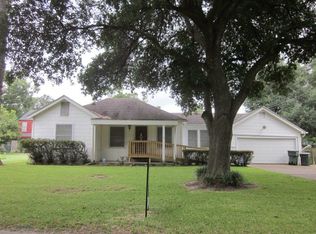 2829 Las Palmas Dr, Port Arthur, TX 77642