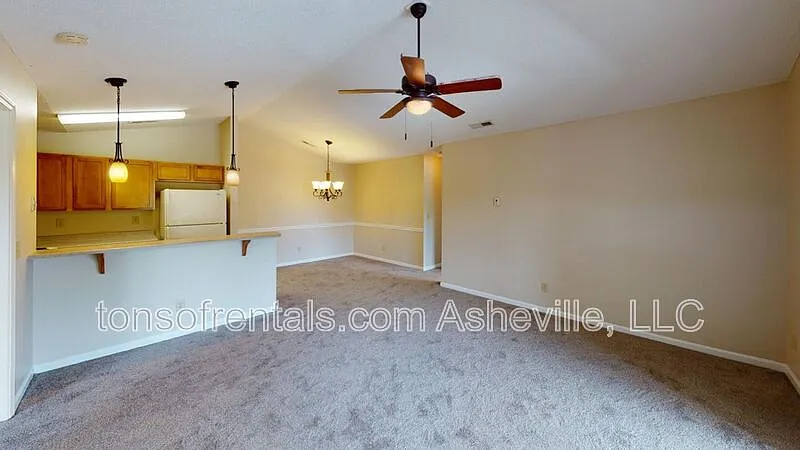 2 bed, 2.0 bath, 1064 sqft, $1,550 — Photo 3