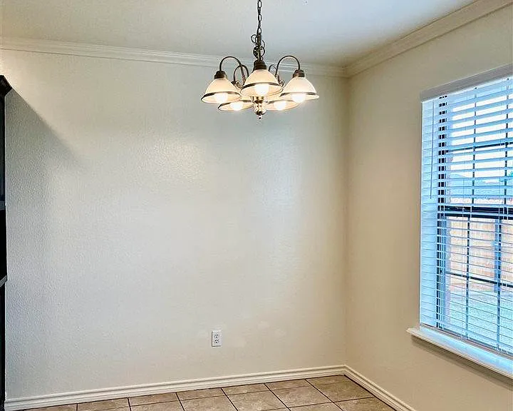4 Johnathan Pl — Photo 5