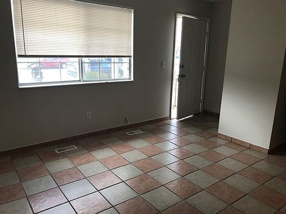 4th image of 2745 S Centerbrook Dr