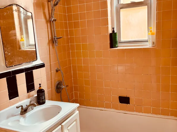 1900 Quentin Road image 7 of 7