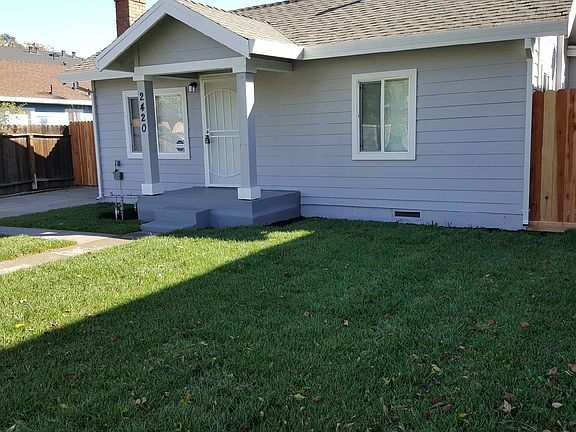 2nd image of 2420 Empress St