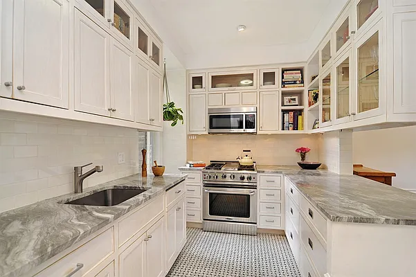 Sold by Corcoran | media 1