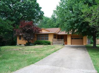 109 Manor Ct, Columbia, MO 65203