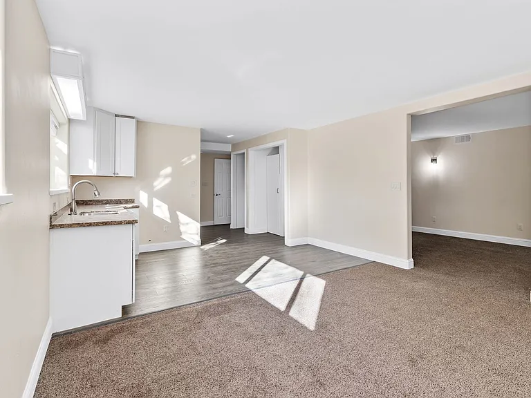 1543 Estee Ave — Photo 34