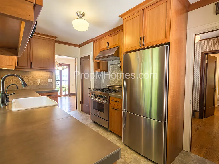 475 Furnace St — Photo 9
