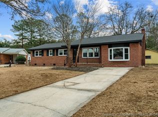 605 Freda Ct, Spring Lake, NC 28390