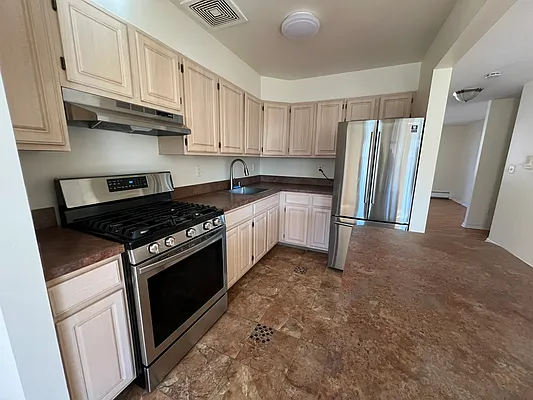 Rented by Douglas Elliman | media 8