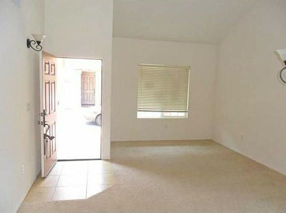 4th image of 14707 Sunny Dr