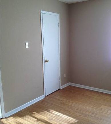 5th image of 306 Gilmer St APT 102