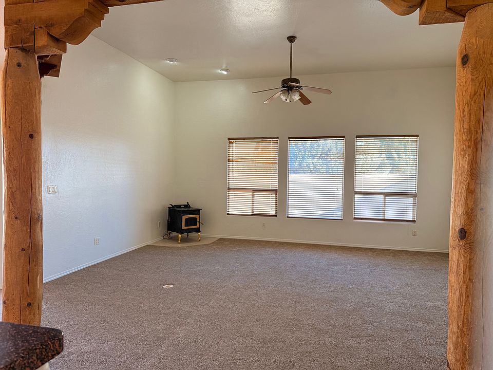 2nd image of 5001 Kim Rd NE