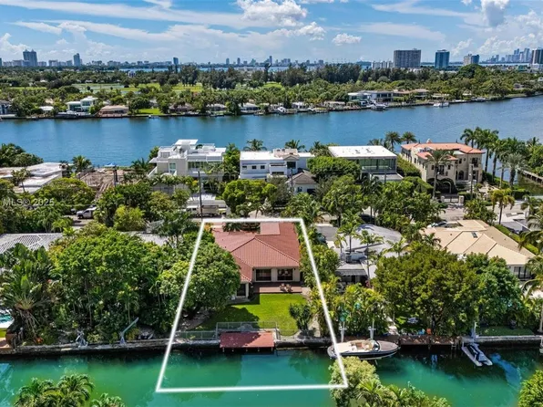 1855 Daytonia Rd, Miami Beach, FL 33141