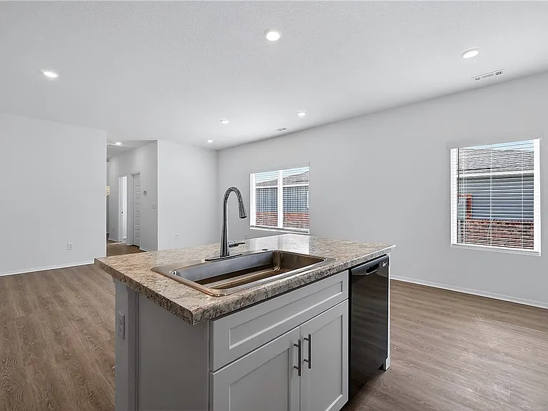 6802 SW Dignity Ave — Photo 41