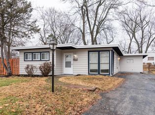 5 Champlain Ct, Florissant, MO 63031