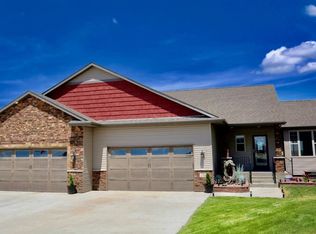 2708 20th St NW, Minot, ND 58703