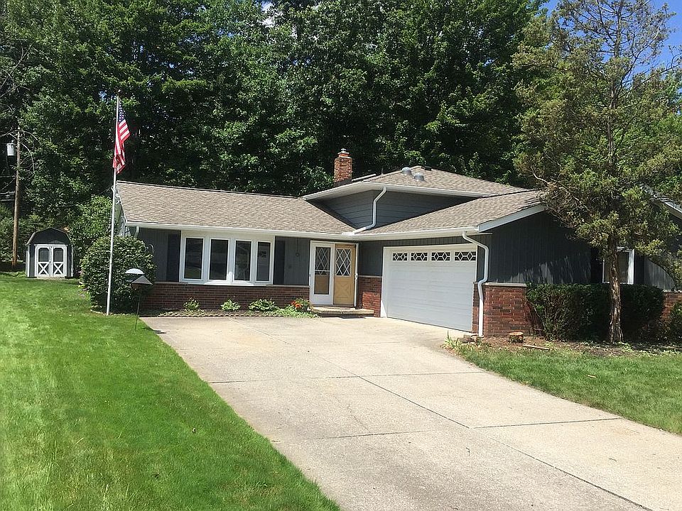 1st image of 10130 Peachtree Dr