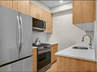 219 Frost St #3R, Brooklyn, NY 11211