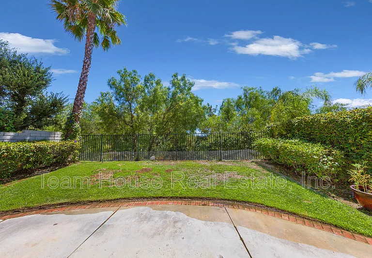 25620 Wordsworth Ln — Photo 24