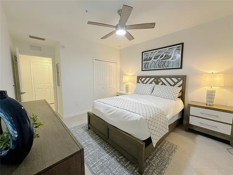 14221 Heritage Landing Blvd #2017 — Photo 20