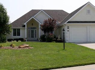 3827 S 21st St, Leavenworth, KS 66048