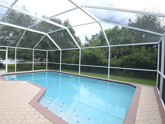 2nd image of 5130 Mayfair Park Ct