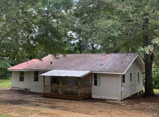 1262 Elks Lake Rd, Hattiesburg, MS 39401