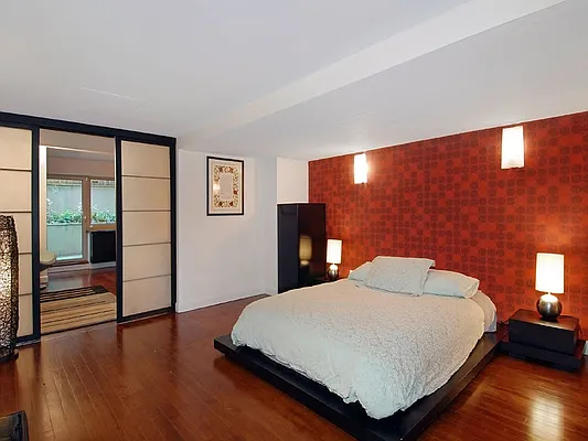 Sold by Sotheby's International Realty | media 17