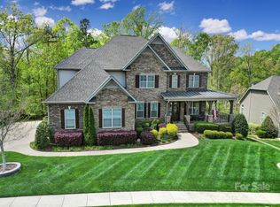141 Forsythia Ln, Tega Cay, SC 29708