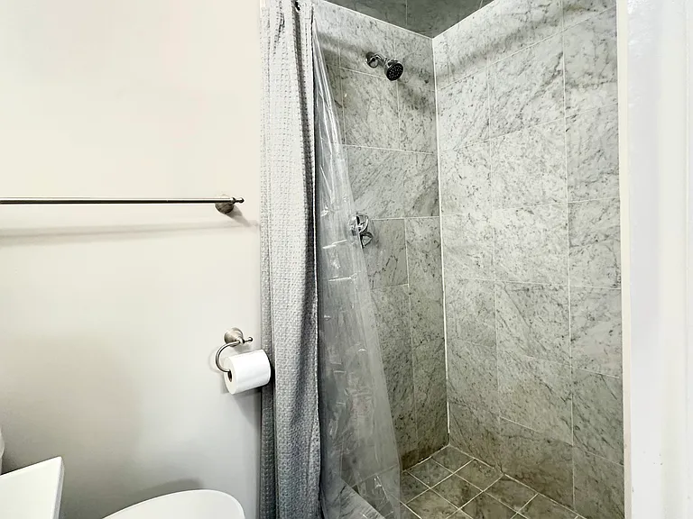 141 Arlington St #6 — Photo 7