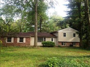 120 N Hampton Ct, Bloomington, IN