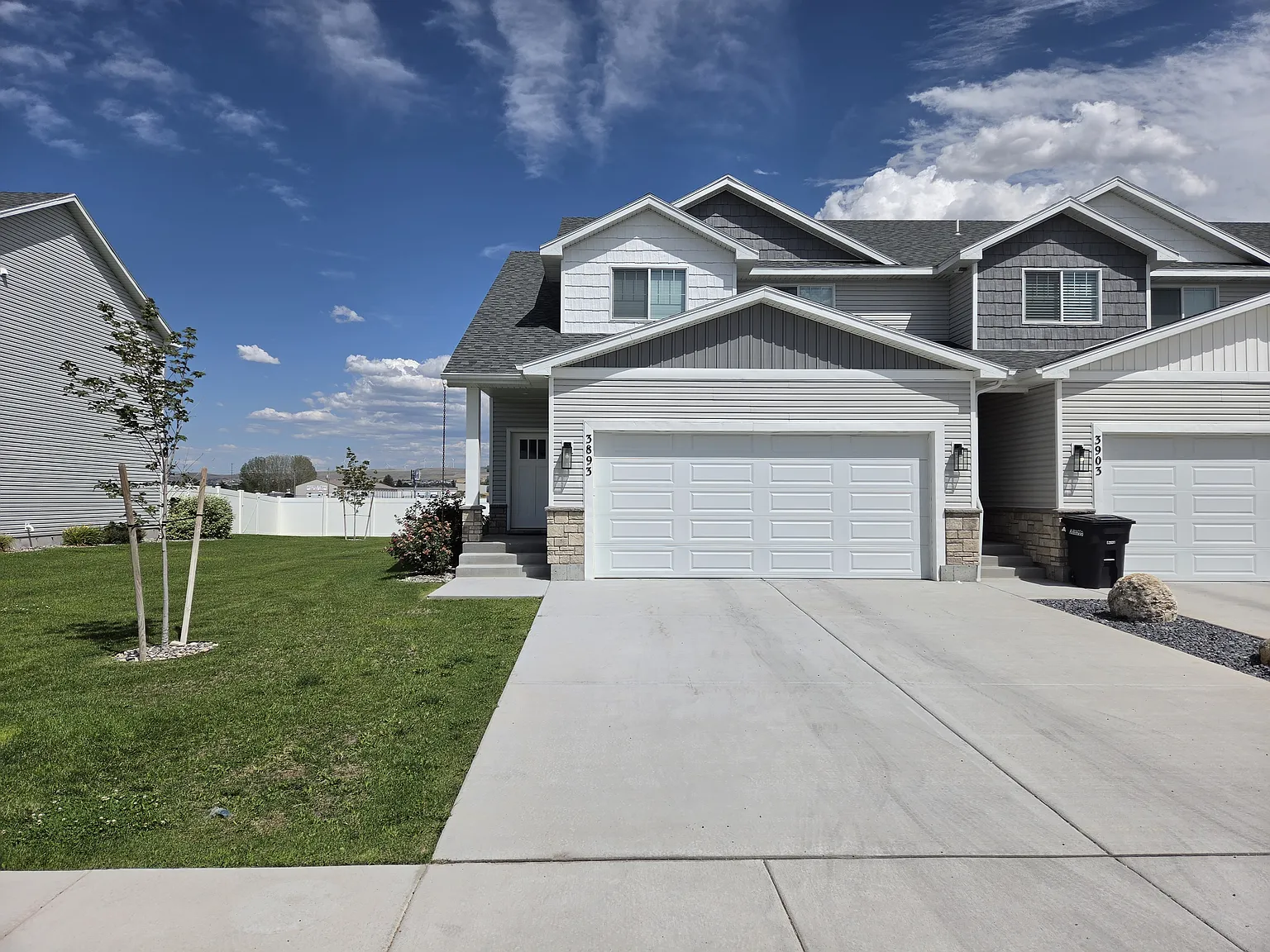 Beautiful TownHome in Ammon — Photo 2