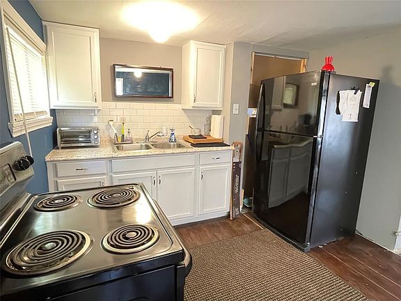 2nd image of 6729 Avenue Q Unit 4