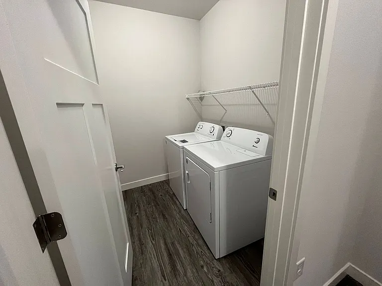 Cottage Grove Commons: Gaston — Photo 31